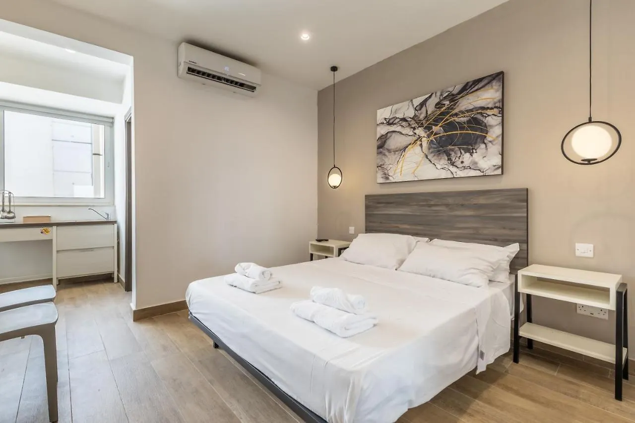 Guest house Studio 32 - Apartment & Kitchenette At The New Olo Living Saint Julian's