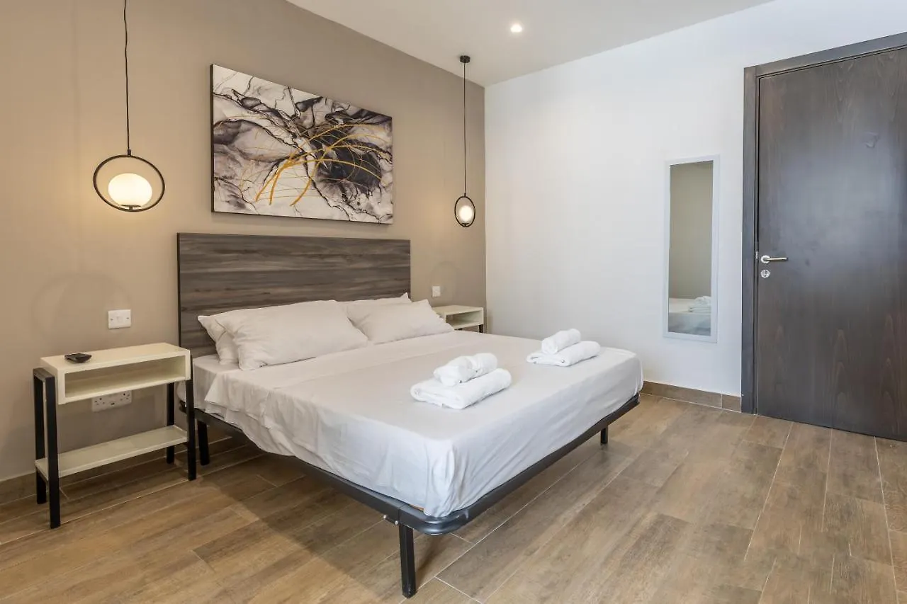Guest house Studio 32 - Apartment & Kitchenette At The New Olo Living Saint Julian's Malta